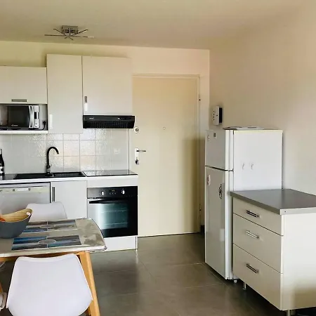 Cosy Avec Terrasse, Proche Plage, Parking, Wifi - Fr-1-63-265 Apartment L'Ile-Rousse (Corsica)